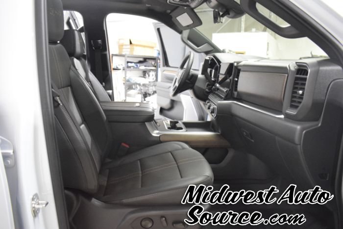 Used 2026 Chevrolet Silverado 3500 High Country w/ High Country Premium Package AWD/4WD image 41