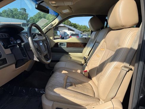 Used 2012 Ford F150 Lariat w/ Lariat Chrome Pkg RWD image 2