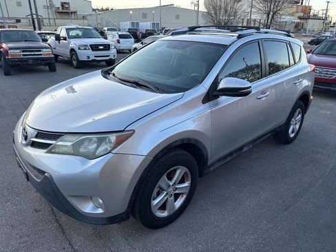 Used 2013 Toyota RAV4 XLE image 16