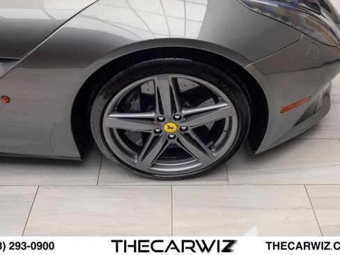 Used 2016 Ferrari F12 Berlinetta RWD image 39