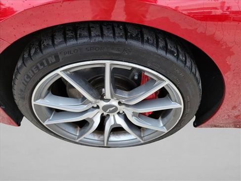 Used 2019 Genesis G70 3.3T Advanced RWD image 9