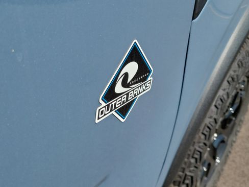 New 2025 Ford Bronco Sport Outer Banks w/ Sasquatch Outer Banks Package image 13