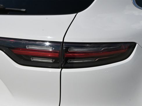 Used 2019 Porsche Cayenne image 20