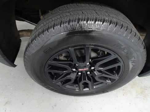 Used 2024 GMC Sierra 1500 Elevation w/ Preferred Package image 30