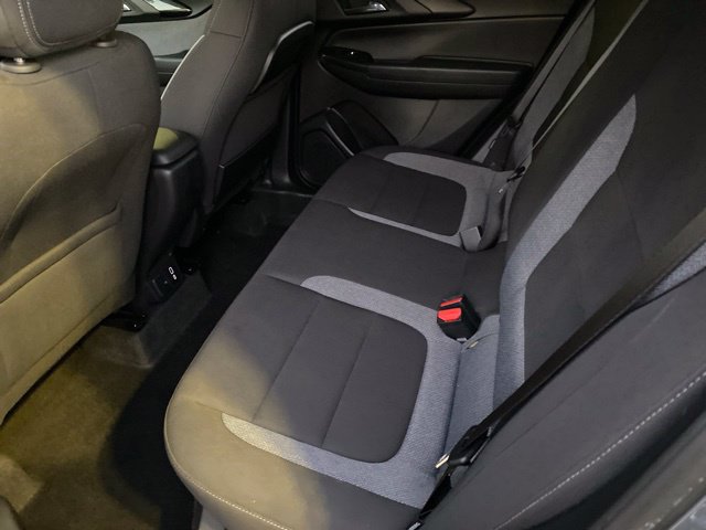 Used 2022 Chevrolet TrailBlazer LT w/ Convenience Package FWD image 24