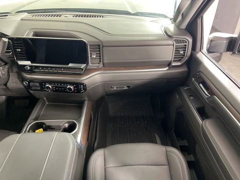 Certified 2024 GMC Sierra 2500 SLT w/ SLT Premium Package image 21