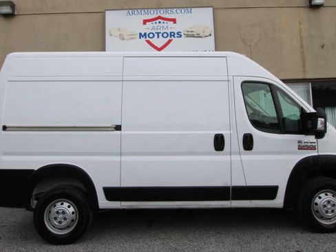 Used 2021 RAM ProMaster 2500 FWD image 4