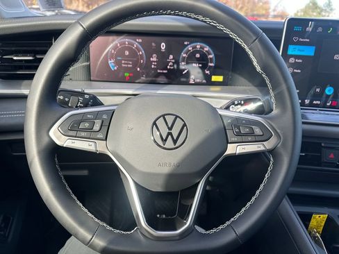 New 2026 Volkswagen Tiguan SE image 7