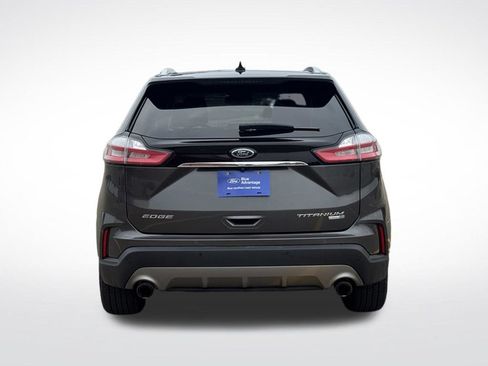 Used 2020 Ford Edge Titanium AWD/4WD image 34