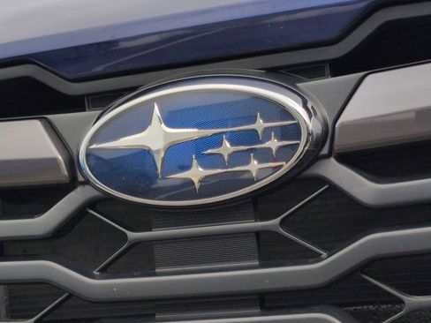 Used 2025 Subaru Crosstrek 2.5i Limited w/ Crosstrek Mirror Package image 12