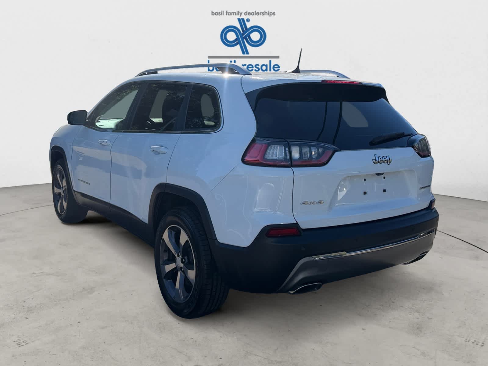 Used 2020 Jeep Cherokee Limited AWD/4WD image 5
