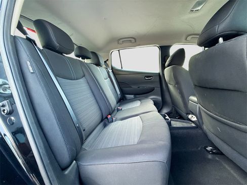 Used 2023 Nissan Leaf S image 25