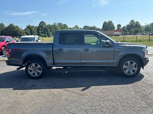 Used 2018 Ford F150 XLT w/ Equipment Group 302A Luxury AWD/4WD image 9