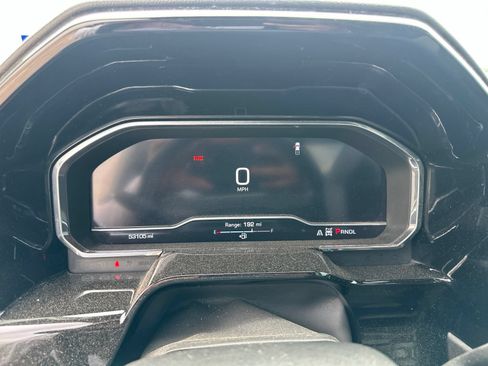 Used 2024 GMC Sierra 2500 SLE w/ SLE Value Package; AWD/4WD image 9
