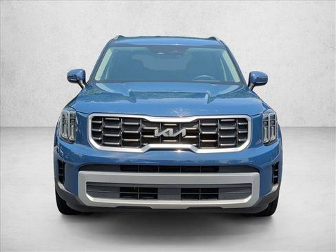 Used 2023 Kia Telluride S AWD/4WD image 2