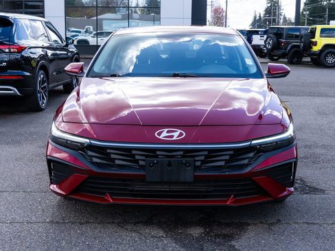 Used 2024 Hyundai Elantra SEL image 2