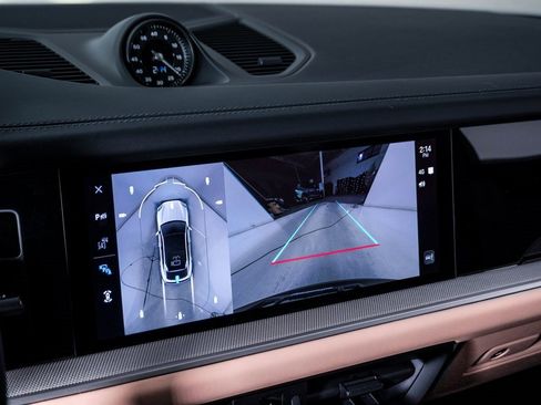 Certified 2025 Porsche Cayenne image 23