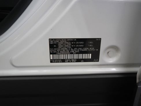 Used 2023 Toyota bZ4X Limited image 23