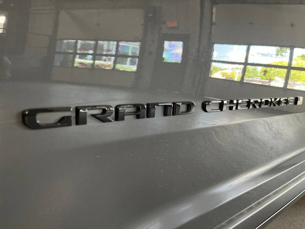 New 2026 Jeep Grand Cherokee Altitude AWD/4WD image 60