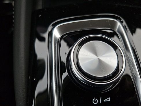 New 2025 Buick Envision Sport Touring image 30