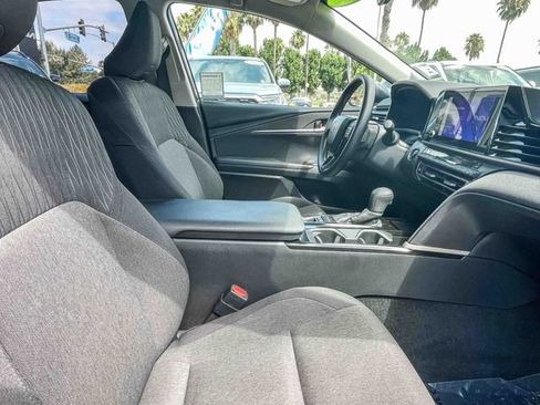 Used 2025 Toyota Camry LE w/ Convenience Package FWD image 17
