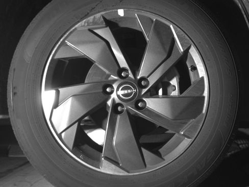 Used 2025 Nissan Rogue SV image 13