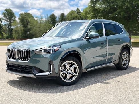 New 2026 BMW X1 xDrive28i w/ Technology Package AWD/4WD image 1
