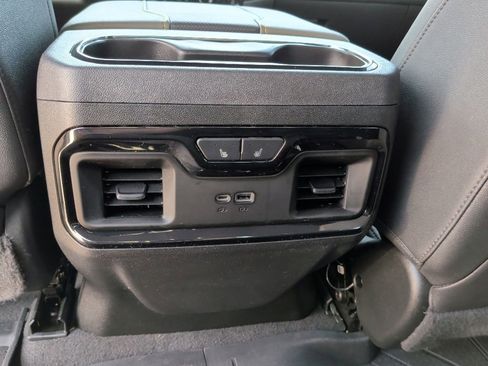 Used 2024 Chevrolet Silverado 2500 ZR2 w/ Technology Package AWD/4WD image 43