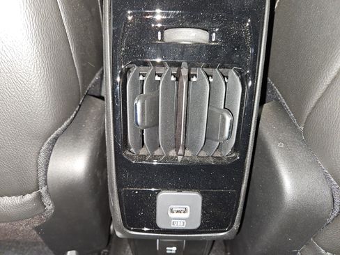 Used 2024 Jeep Compass Latitude image 20