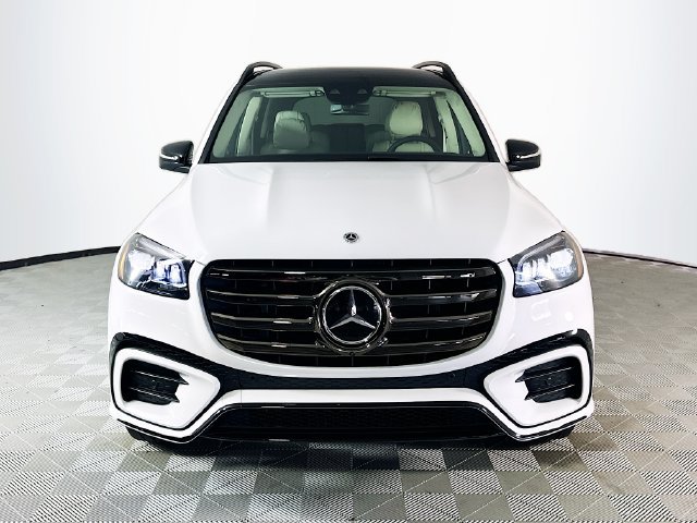New 2026 Mercedes-Benz GLS 450 4MATIC image 2
