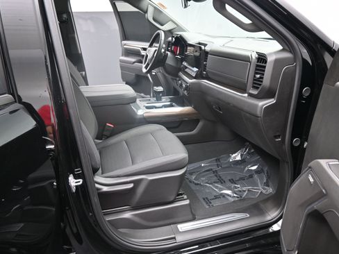 Certified 2025 Chevrolet Silverado 1500 RST w/ Convenience Package II image 19