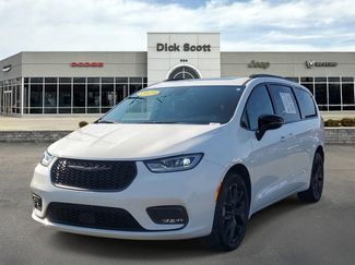 Used 2023 Chrysler Pacifica Limited w/ S Appearance Package video 2