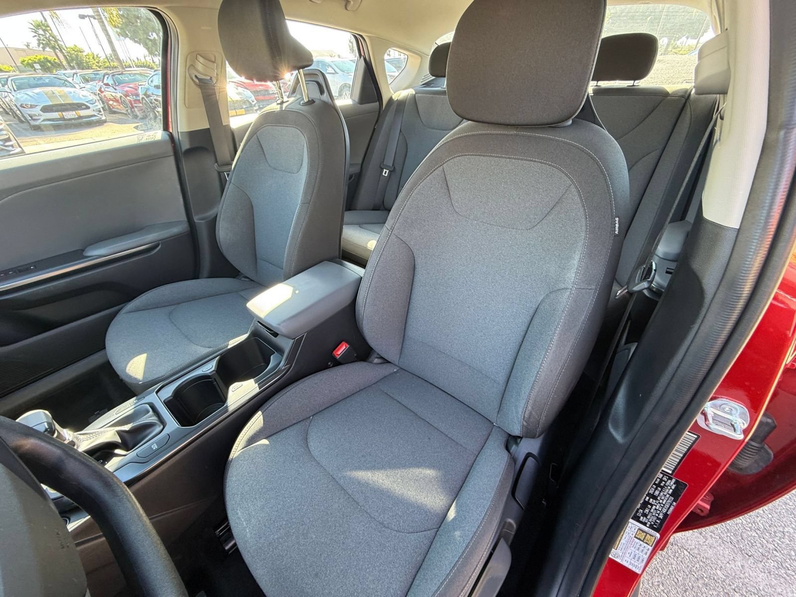 Used 2025 Kia K4 FWD image 33