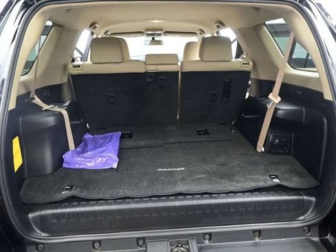 Used 2014 Toyota 4Runner SR5 RWD image 13