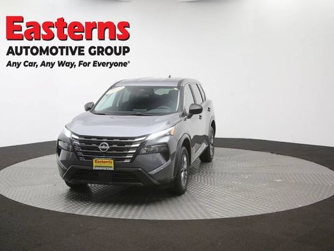Used 2024 Nissan Rogue S AWD/4WD image 55