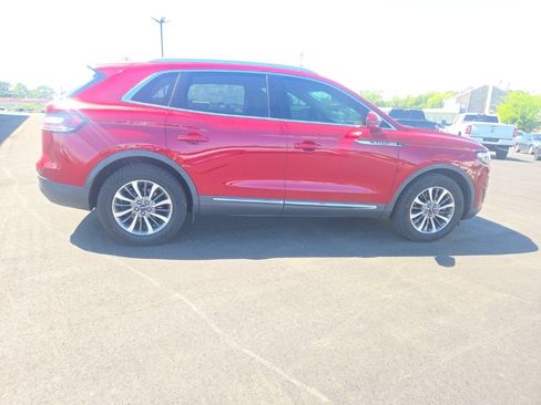 Used 2019 Lincoln Nautilus Select FWD image 15