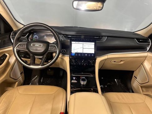 Used 2021 Jeep Grand Cherokee L Limited AWD/4WD image 13