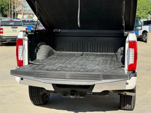Certified 2019 Ford F250 Limited w/ FX4 Off-Road Package image 21