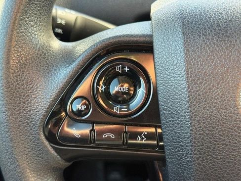 Used 2019 Toyota Prius LE image 20