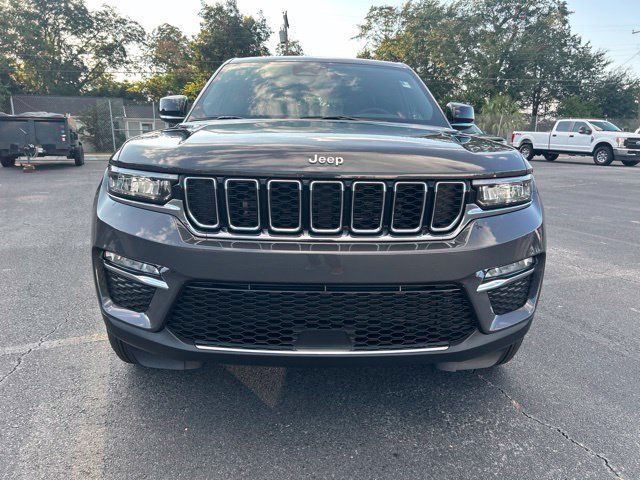 Used 2025 Jeep Grand Cherokee Limited RWD image 7
