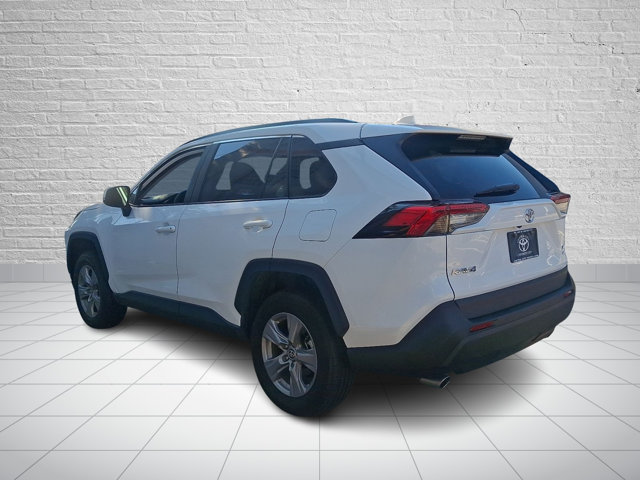 Used 2025 Toyota RAV4 XLE AWD/4WD image 4