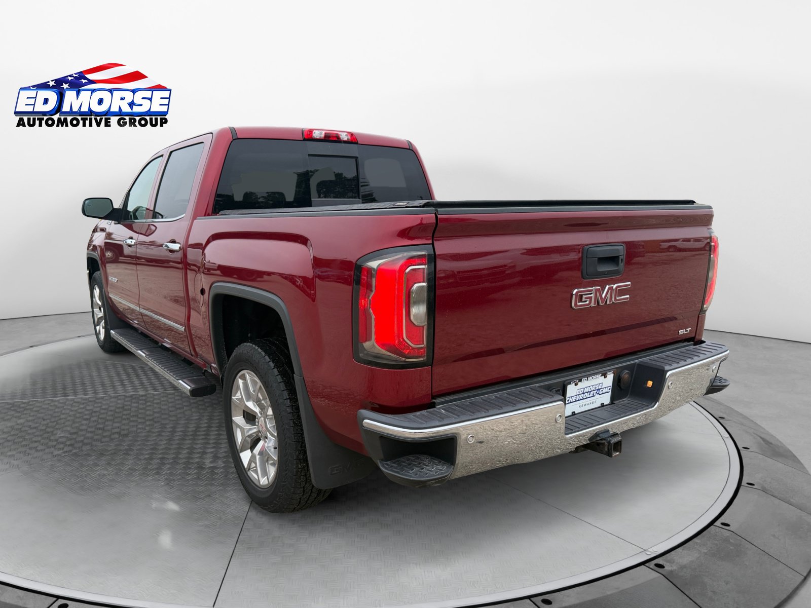 Used 2018 GMC Sierra 1500 SLT AWD/4WD image 3
