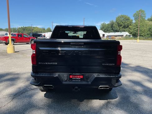 Used 2021 Chevrolet Silverado 1500 Custom Trail Boss AWD/4WD image 6