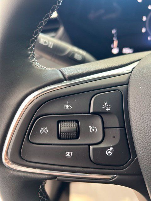 Used 2025 Buick Encore GX Avenir w/ Avenir Technology Package AWD/4WD image 14