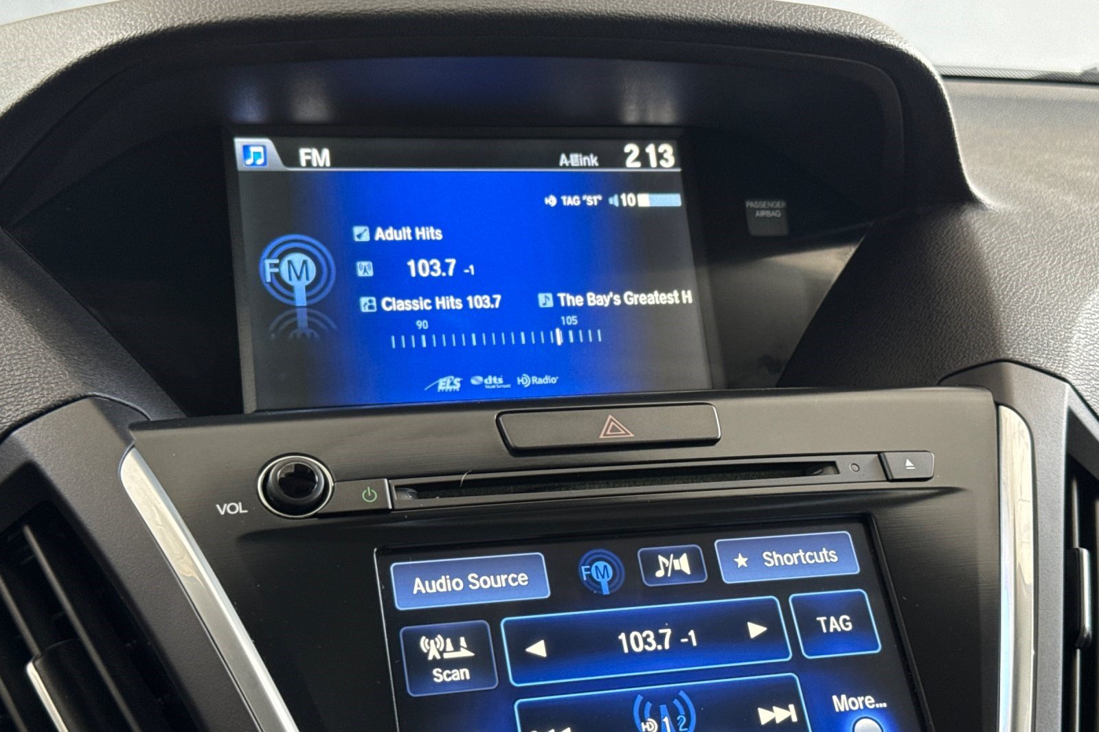 Used 2016 Acura MDX w/ Technology Package AWD/4WD image 25