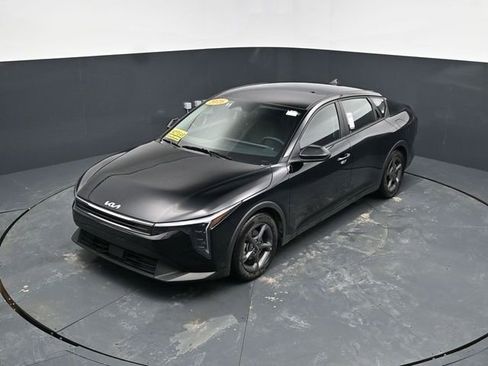 Used 2025 Kia K4 FWD image 35