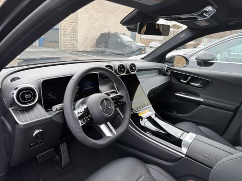 Used 2026 Mercedes-Benz GLC 300 4MATIC image 9
