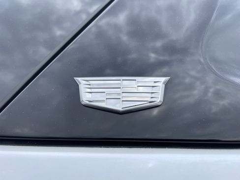 Used 2024 Cadillac Escalade Sport w/ LPO, ONYX Package image 43