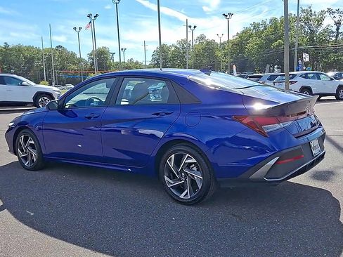 Used 2025 Hyundai Elantra Sport image 6