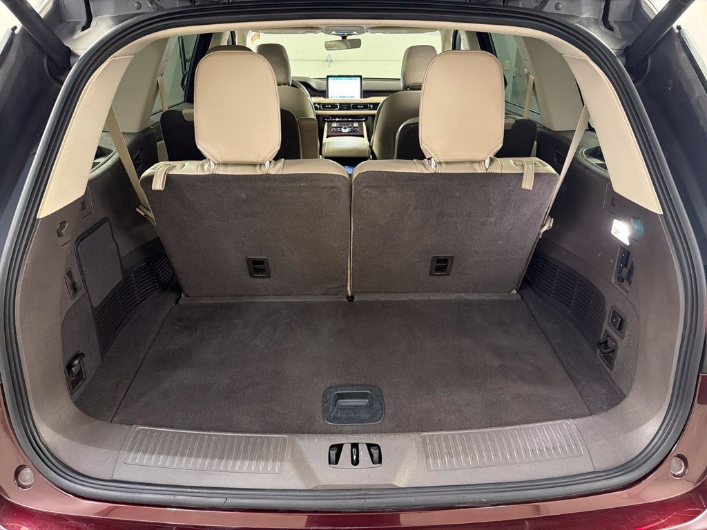 Used 2022 Lincoln Aviator Reserve w/ Equipment Group 201A AWD/4WD image 39